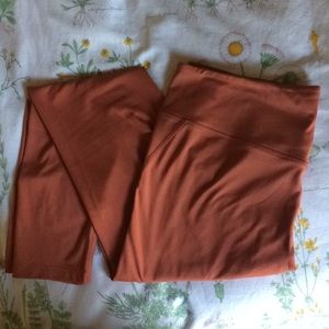 Girlfriend Collective toasted apricot leggings
